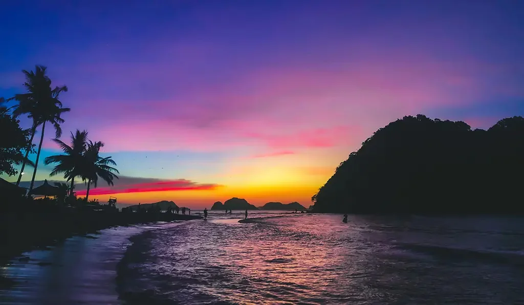 A stunning sunset Image, of a Palawan Beach in the Philippines.